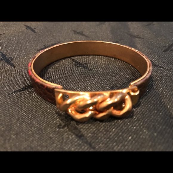 —————SOLD————————VINTAGE BRACELET LEATHER GOLD TONED. - Picture 3 of 7